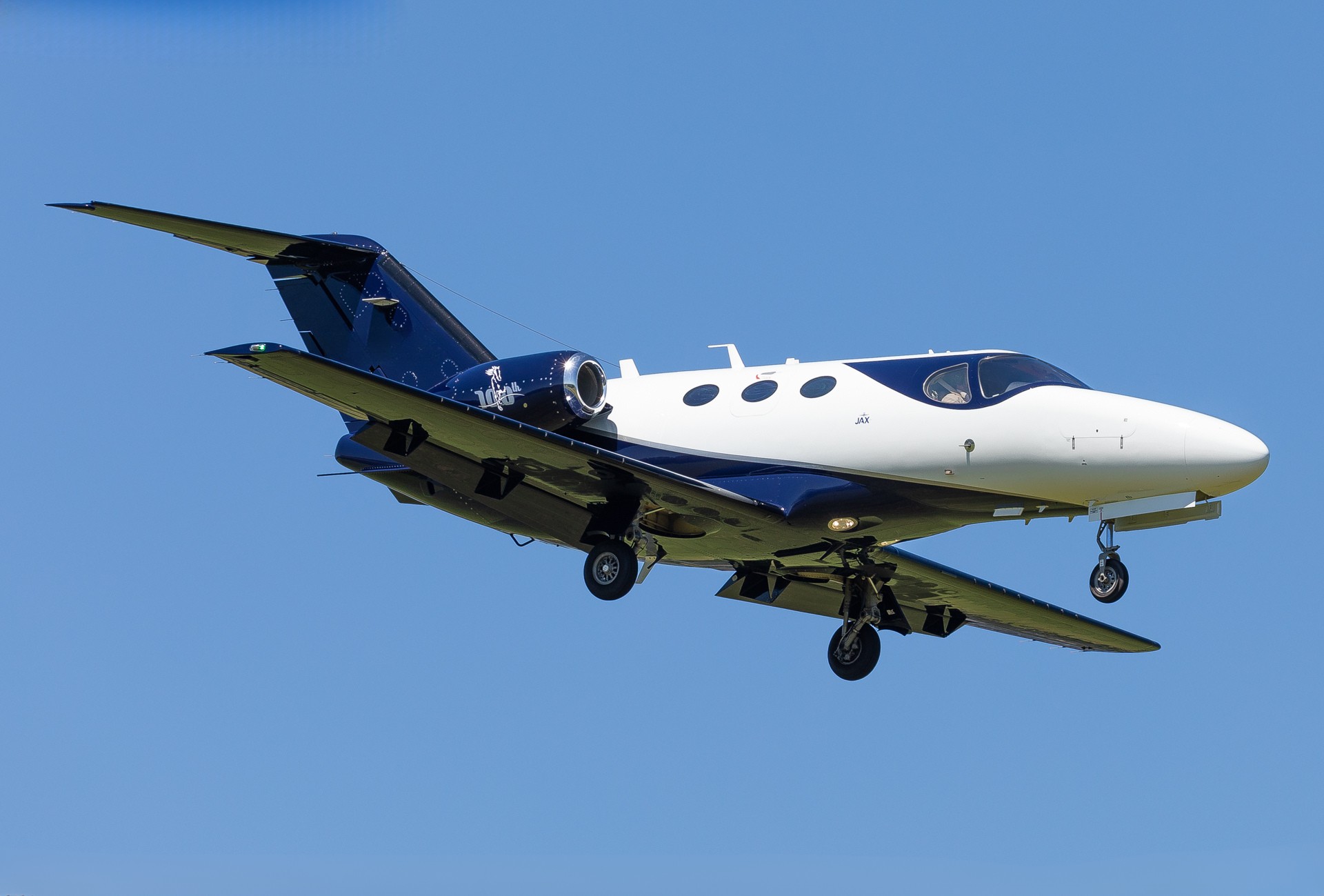 FLYMUSTANG